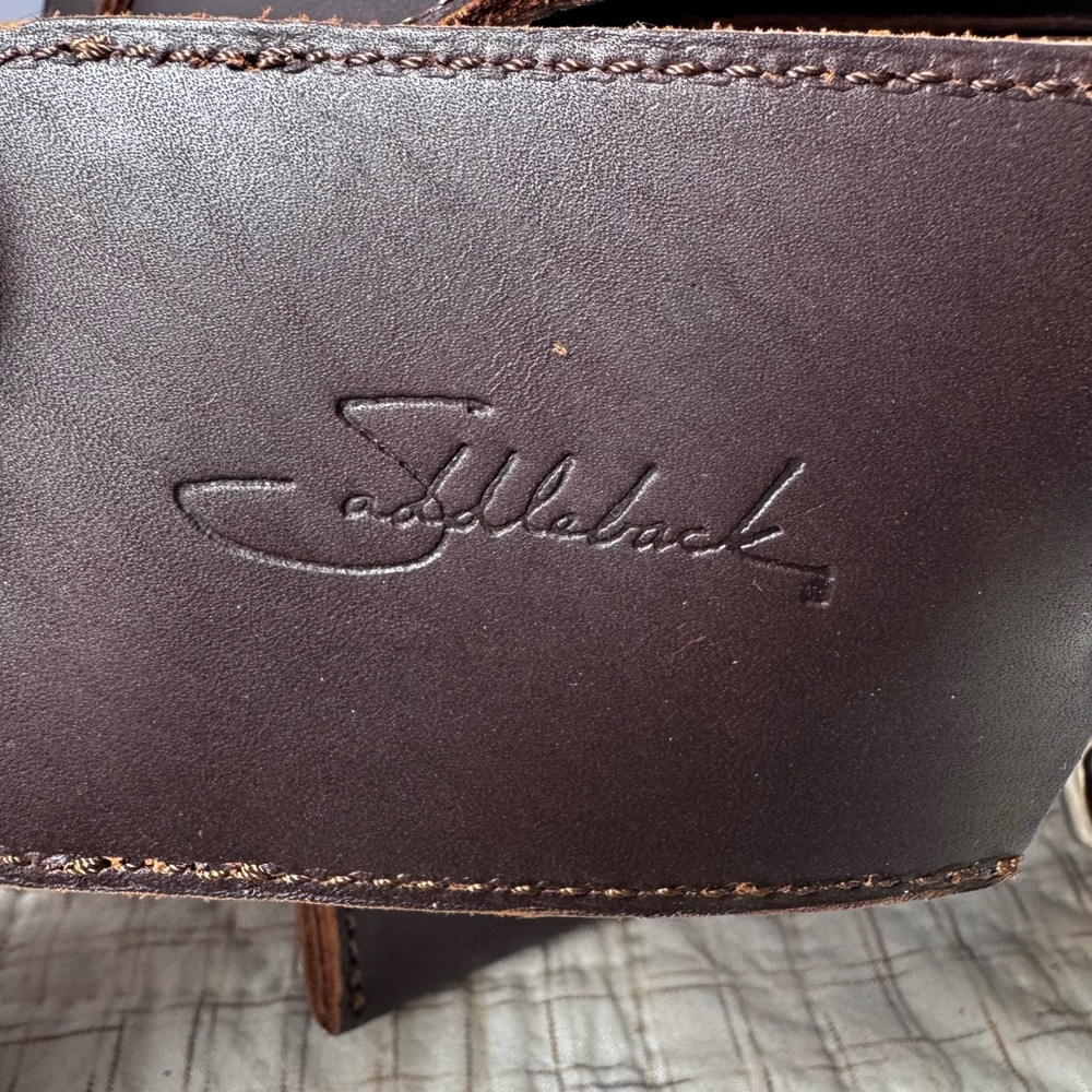 Classic Walnut Leather Messenger Bag - Picture 10 of 16
